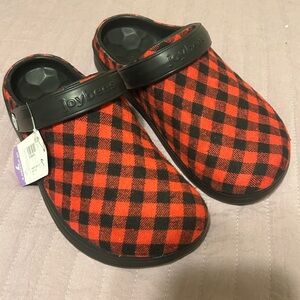 NWT Red Plaid Clogs